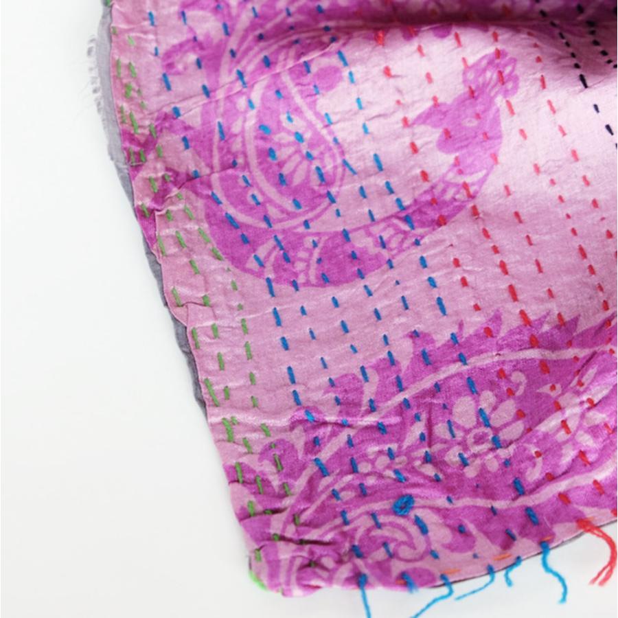 シサム工房　リサイクルサリーハンドステッチビッグストール（グレー×フューシャピンク) シルク１００％　一点ものです！ | シサム工房 | 04