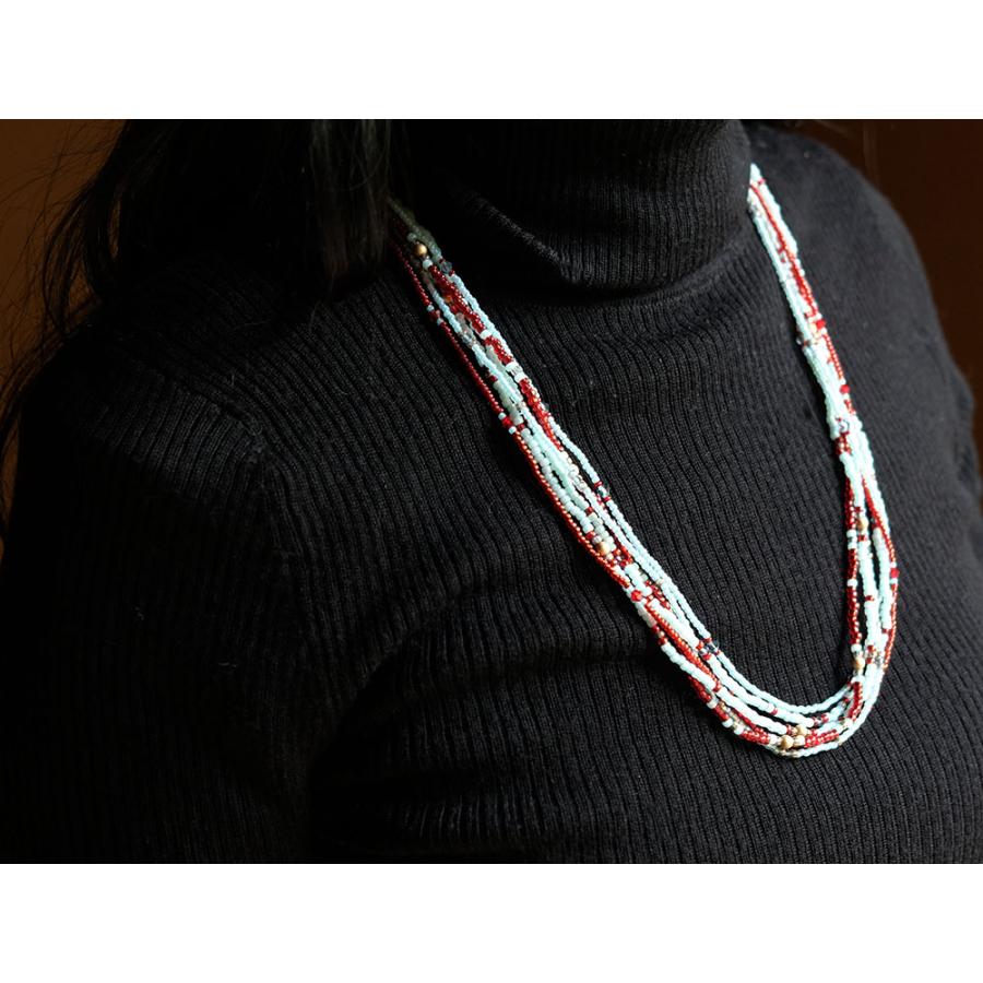 紅女　joncher　ビーズ・スワロフスキー６連ロングネックレス　レッドライトブルー |  | 02