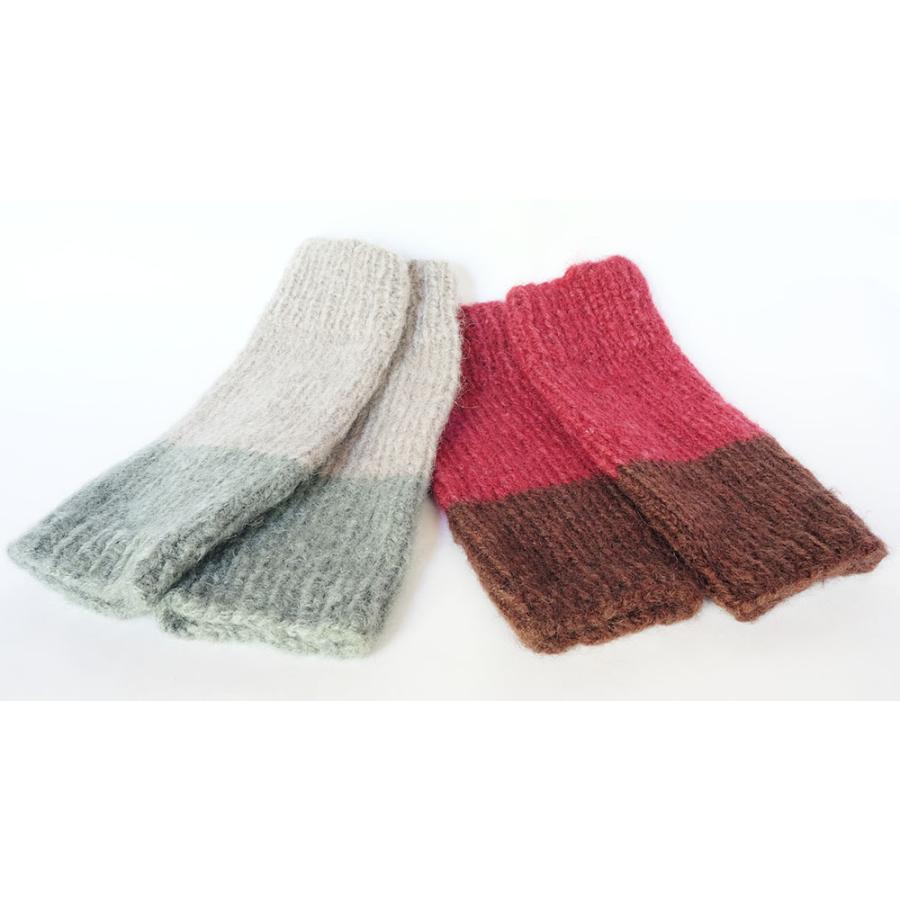 サナ・ハスタカラ　モヘヤアームウォーマー（グリーン　レッド）（フェアトレード商品）フィンガーレス手袋 | シサム工房