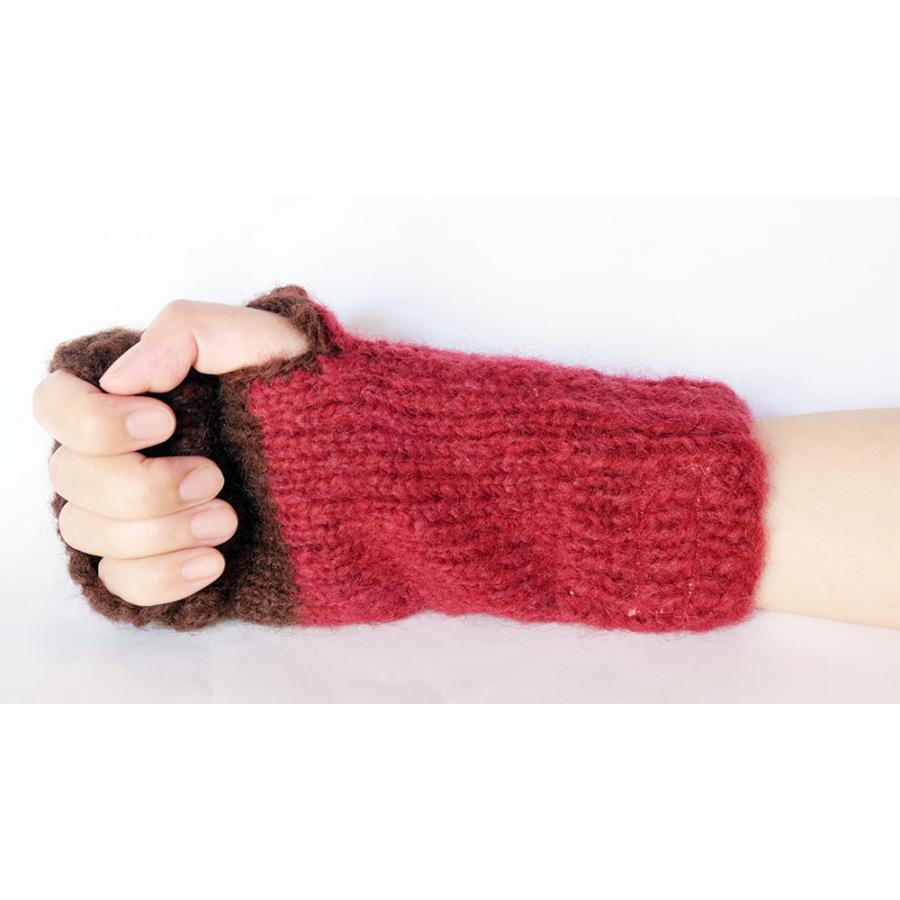サナ・ハスタカラ　モヘヤアームウォーマー（グリーン　レッド）（フェアトレード商品）フィンガーレス手袋 | シサム工房 | 02