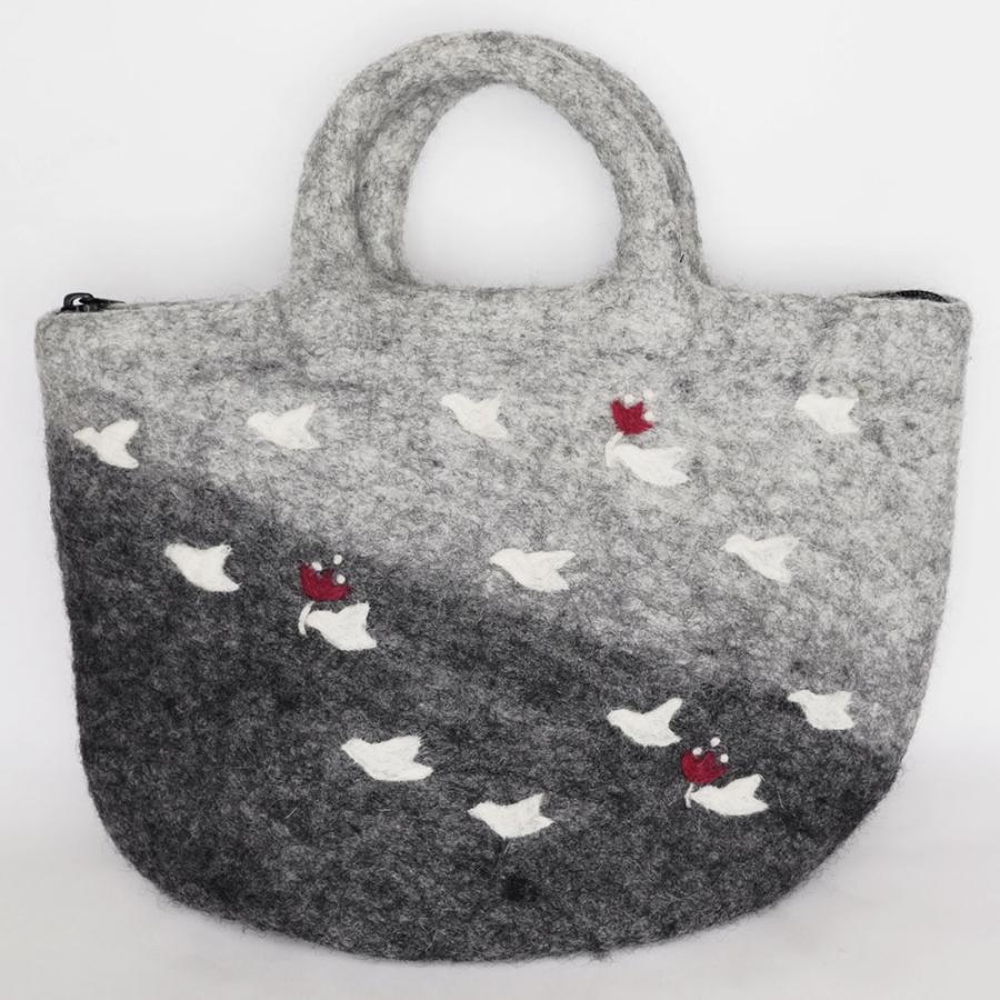 サナ・ハスタカラ　バードバッグ　ウール100％のフェルトバッグ（パープル　グレー） （フェアトレード商品） | シサム工房 | 02