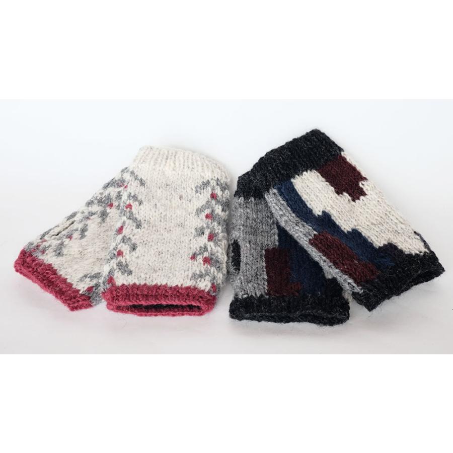 サナ・ハスタカラ　キオクノカケラリストウォーマー（リーフ　ライン）（フェアトレード商品） | シサム工房