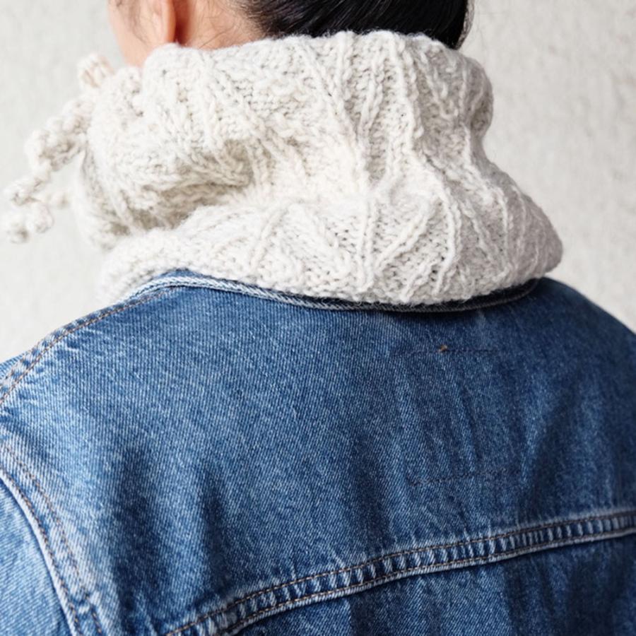 シサム工房 サナ・ハスタカラ　コモレビ2wayネックウォーマー（ホワイト　レッド　グレー）帽子にもなる！！（フェアトレード商品）メール便対応商品 | シサム工房 | 01