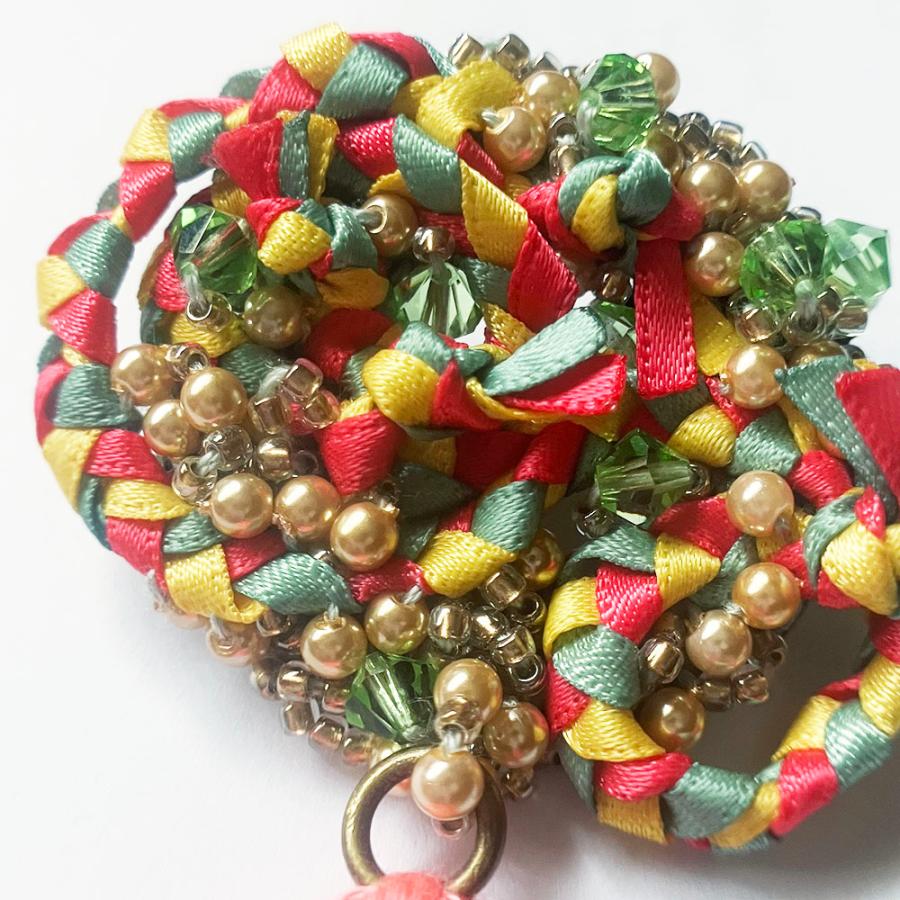 紅女　joncher　ビーズリボンタッセルくるくるブローチ（ピンクグリーン）　ビーズ・タッセル・リボンを組み合わせたブローチ |  | 04