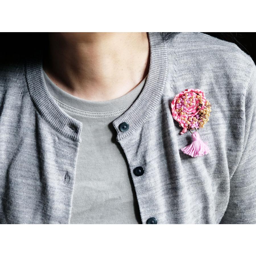 紅女　joncher　ビーズリボンタッセルくるくるブローチ（ピンク）　ビーズ・タッセル・リボンを組み合わせたブローチ |  | 03