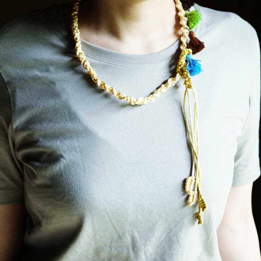 紅女　joncher　ポンポンタッセルラリエット（ベージュ） |  | 04