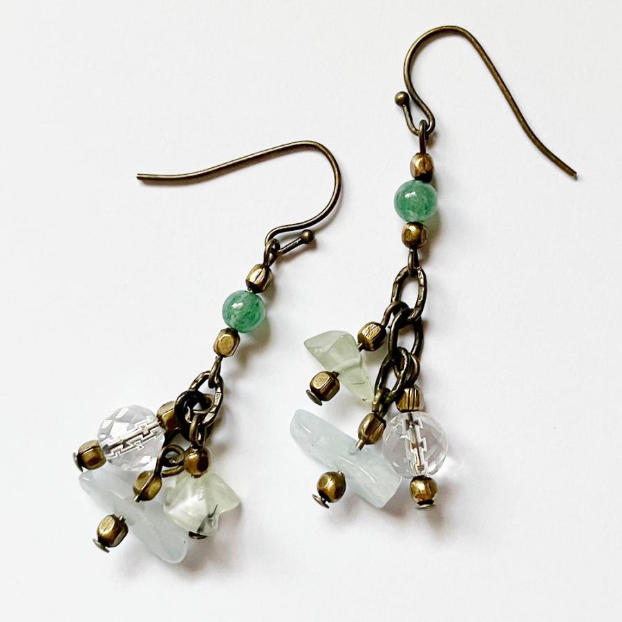 紅女　joncher　天然石ピアス（グリーンアベンチュリン・水晶・プレナイト・ベリル） | 