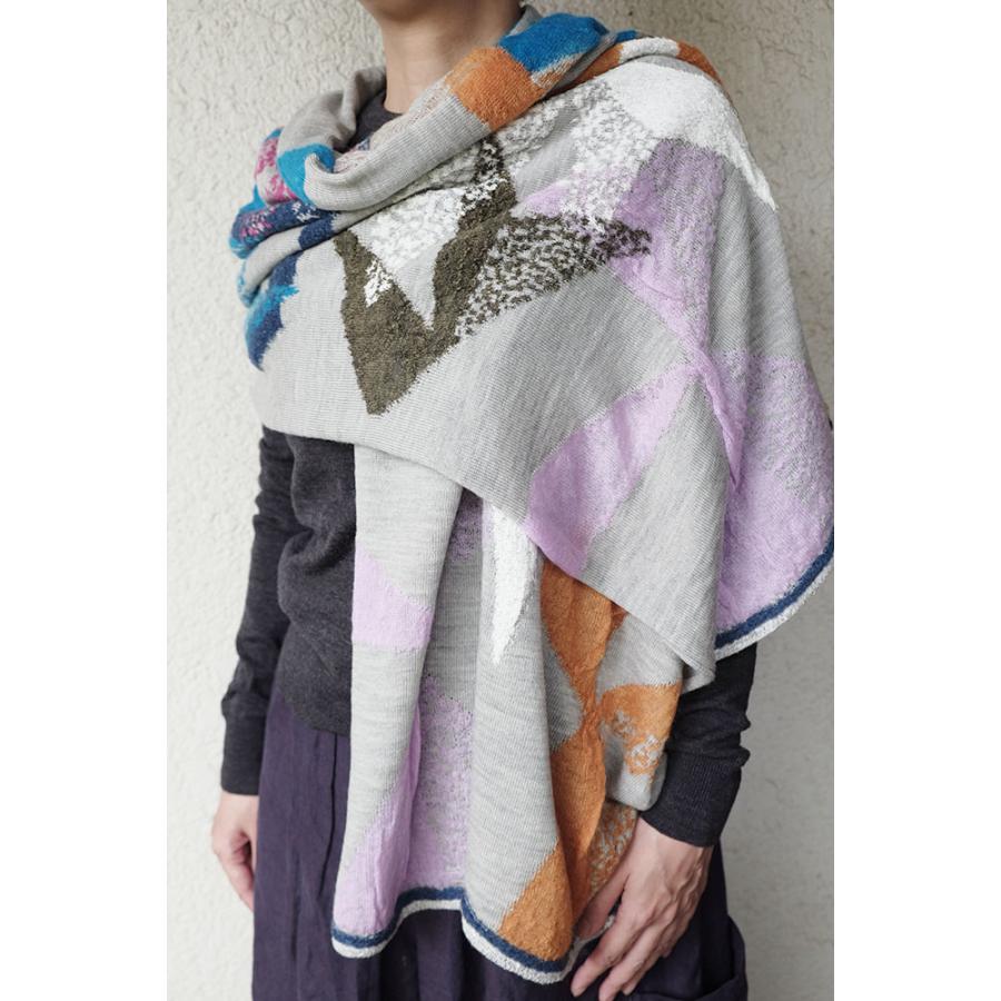 【SALE 再値下げ】Ｍ．＆ＫＹＯＫＯ　かざぐるま柄ショール  ＜メーカー希望小売価格25300円＞ ふんわり軽やかな大判ストール | M.&KYOKO | 03