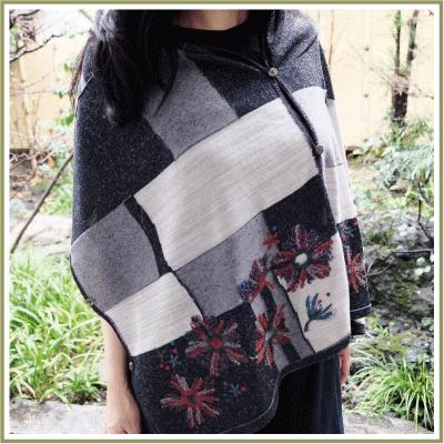 【SALE】Ｍ．＆ＫＹＯＫＯ　ブロックリンクス春夏さらさらボタン付きストール （ブラック　ブルー）＜メーカー希望小売価格27500円＞ | M.&KYOKO | 08