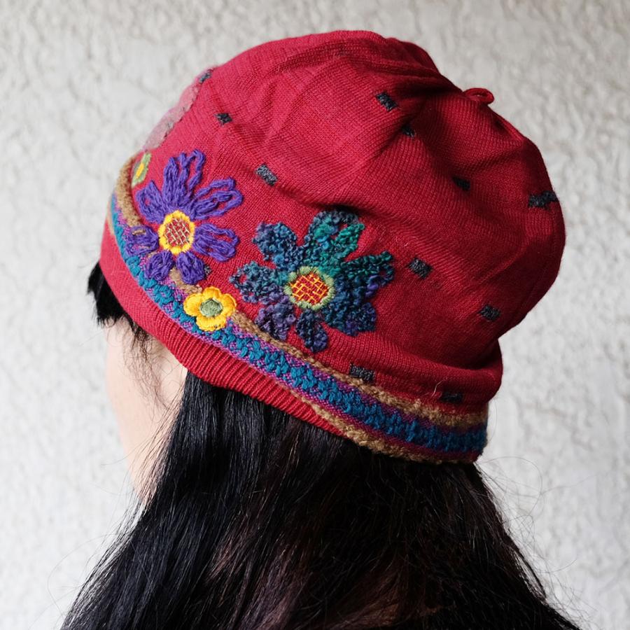 Ｍ．＆ＫＹＯＫＯ　一面の花刺繍ニット帽 （レッド　ブルー） | M.&KYOKO | 03
