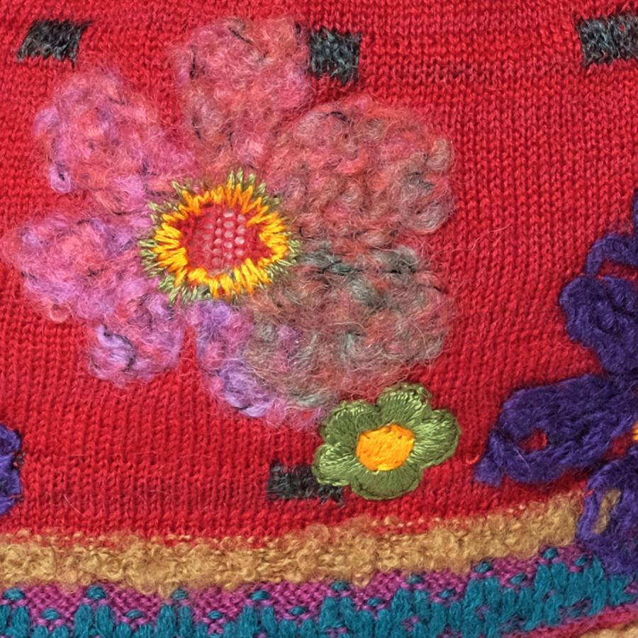Ｍ．＆ＫＹＯＫＯ　一面の花刺繍ニット帽 （レッド　ブルー） | M.&KYOKO | 05