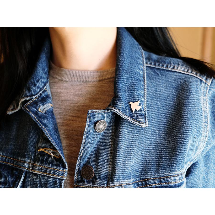 紅女　シルバー鳩ピンブローチ（Ａ） |  | 02