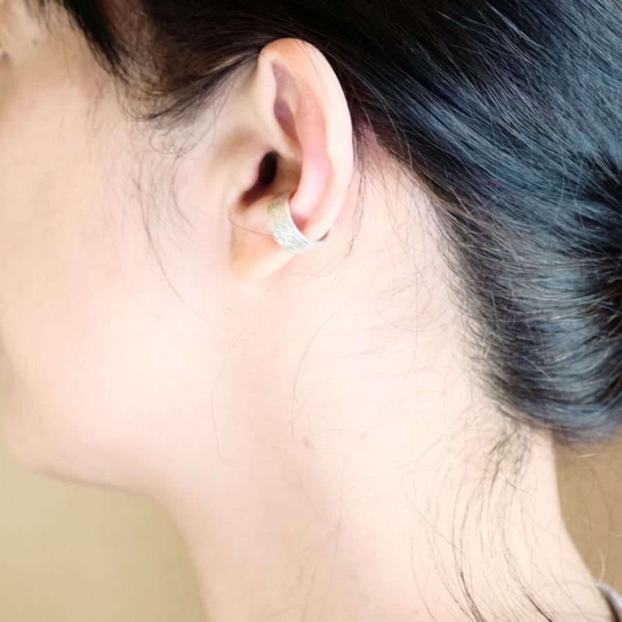 紅女　シルバーシングルイヤーカフ（凹凸仕上げ） |  | 02