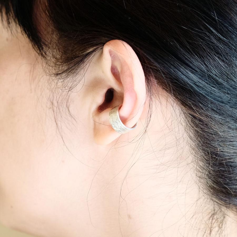 紅女　シルバーシングルイヤーカフ（凹凸仕上げ） |  | 03