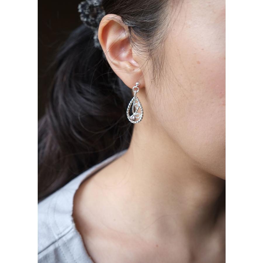 紅女　モルガナイト・シルバーピアス　 |  | 02