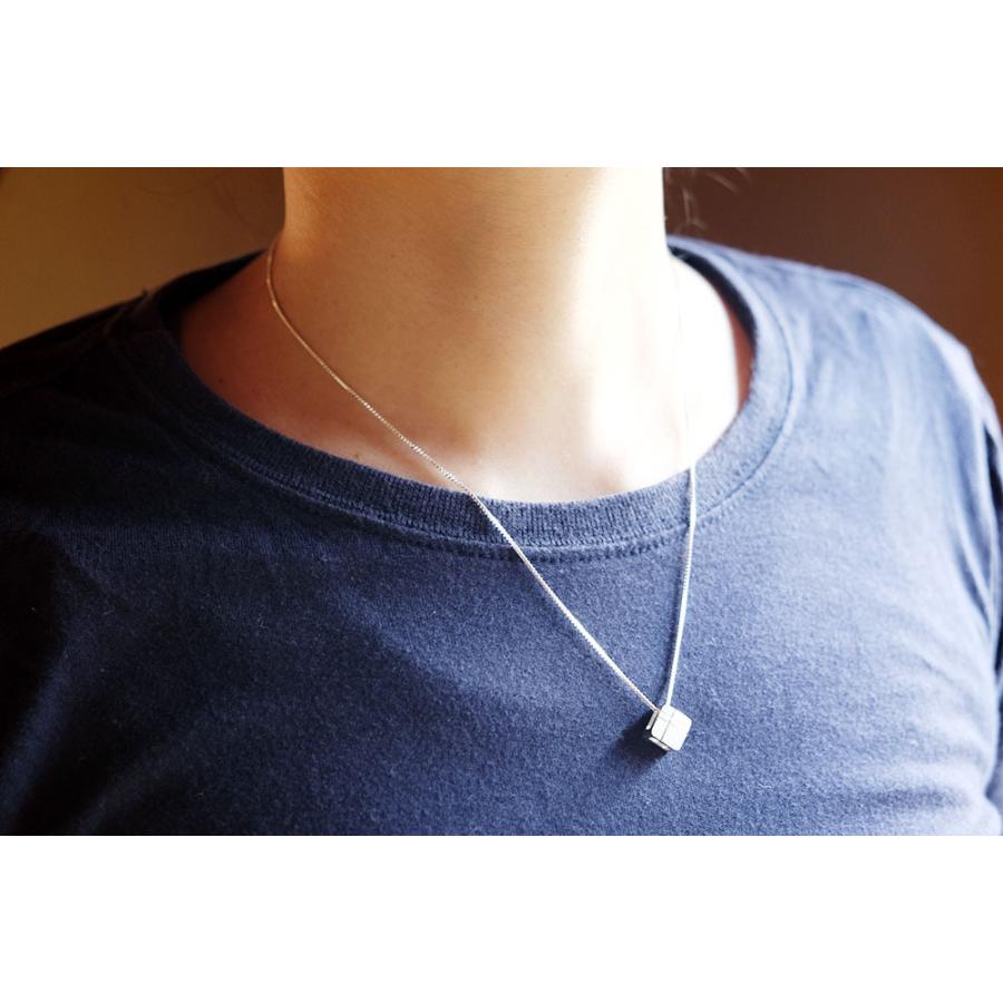 紅女　シルバーシカクペンダント |  | 04