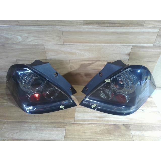 オデッセイ ABA-RB1 右テールランプ C TYC-11-A451/TYC-11-A452 : 株式