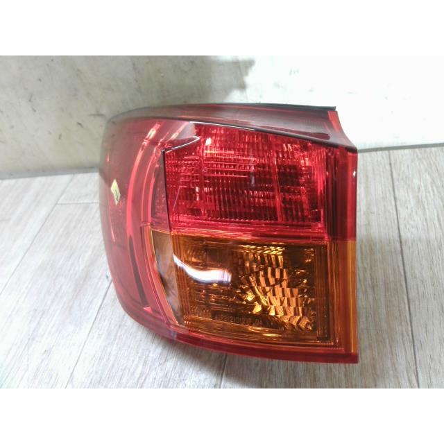 レクサス（LEXUS） IS DBA-GSE21 左 テールランプ 左テールレンズ