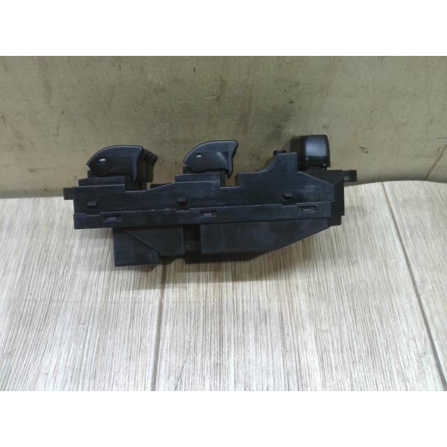 スペーシア DAA-MK53S パワーウインドウスイッチ ハイブリッドG R06A