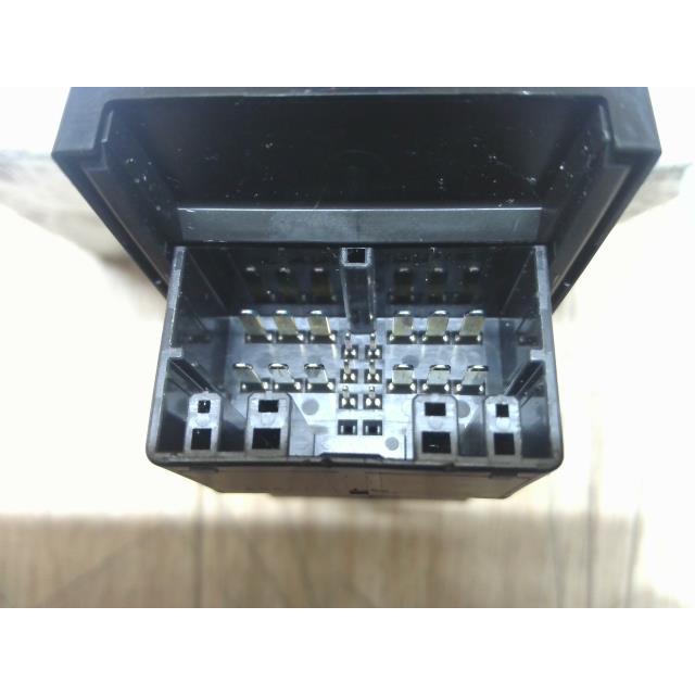 スペーシア DAA-MK53S パワーウインドウスイッチ ハイブリッドG R06A