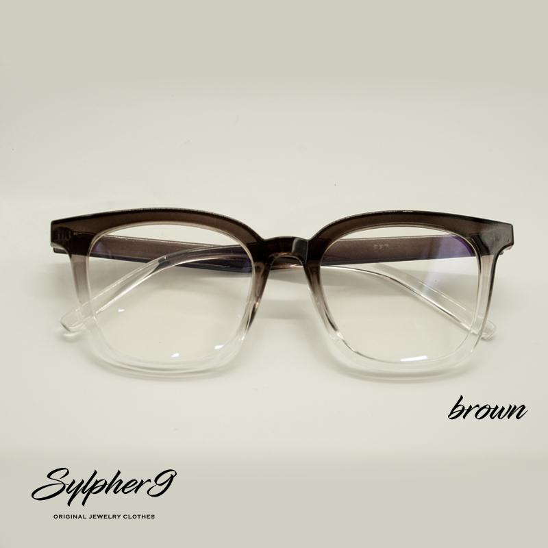 ウェリントンフレーム伊達メガネ太めのクリア・グラデーション