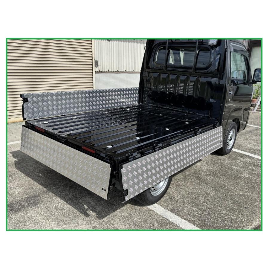 ダイハツ（DAIHATSU） ☆軽トラ 荷台あおりアルミ縞板インナーカバー 3