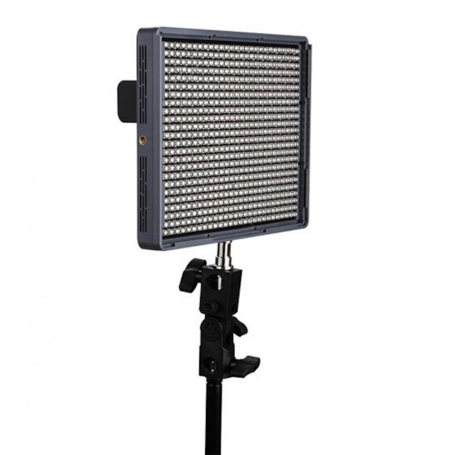 新品Aputure Amaran HR672C 定価38,740円　スタンド付 Aputure Amaran HR672C LEDビデオライト（CRI95+/672 LEDライト
