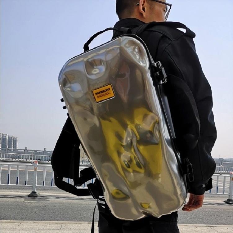 イミテーションバンプ ロコモティブ ハードシェル バックパック 14インチまでのノートパソコン収納_8