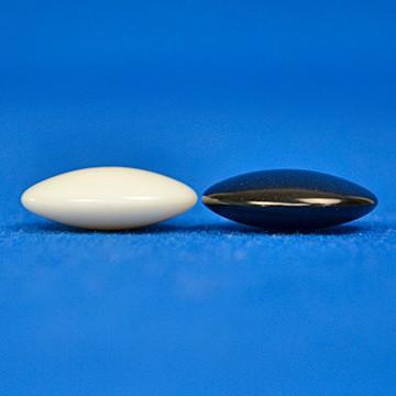 日本限定モデル 連珠用碁石 白75粒 黒75粒 プラスチック碁石 梅 厚み約7mm Wantannas Go Id
