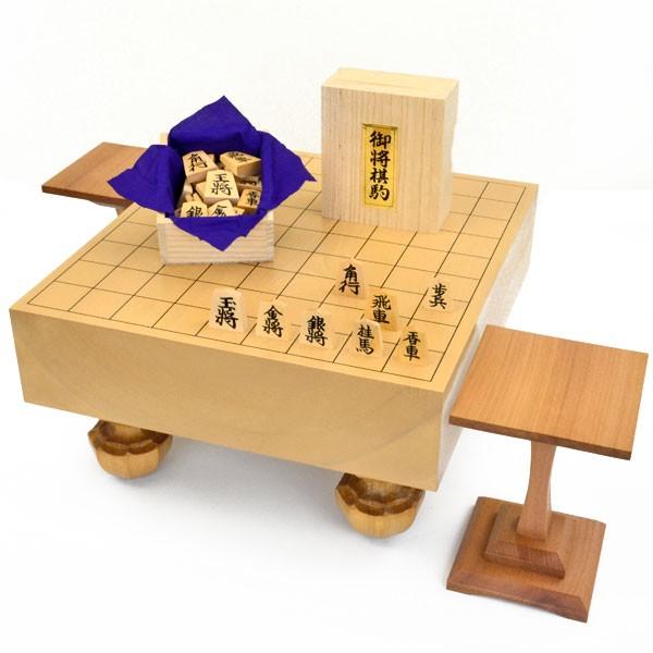 将棋セット　本桂3寸足付将棋盤セット【特売品】(将棋駒黄楊上彫駒)【囲碁将棋専門店の将碁屋】