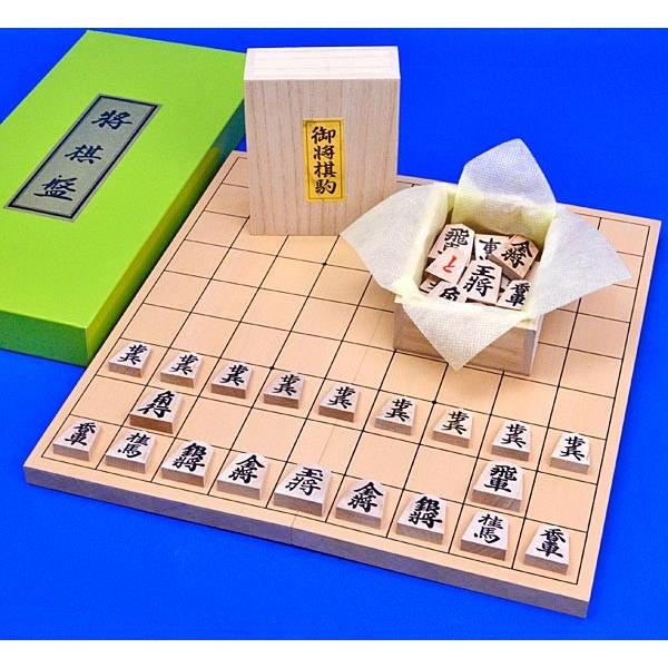 将棋セット　新桂5号折将棋盤セット(木製将棋駒アオカ押し駒)【囲碁将棋専門店の将碁屋】 の商品画像