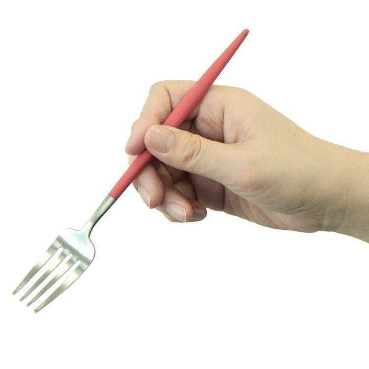 Cutipol（クチポール） ゴア レッド デザート6点セット（ナイフ