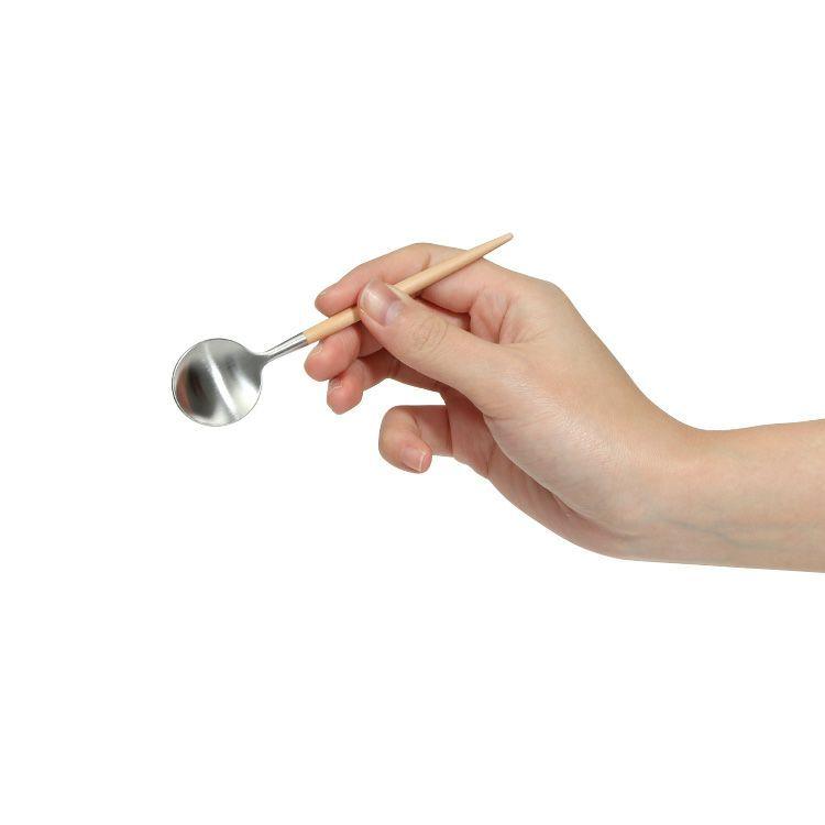 速水もこみちさん別注カラー クチポールCutipol ベージュ　カトラリー Cutipol 速水もこみちさん別注カラー クチポール ゴア ベージュ