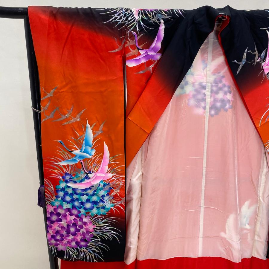 本振袖 引き振袖 正絹 赤色 オレンジ 黒 鶴 紫陽花 古典 刺繍 結婚式