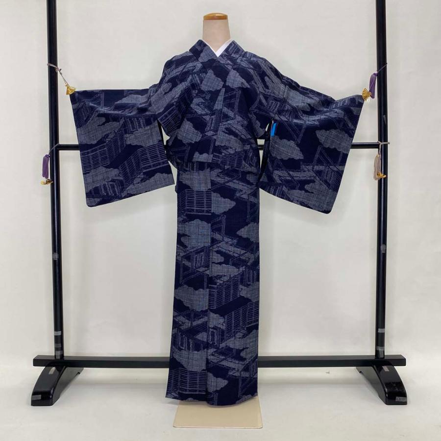 紬 単衣 正絹 紺 可愛い 風景画 お洒落着 普段着 夏着物 裄66cm 身丈167cm M サイズ 2741 紬 単衣 正絹 紺 可愛い 風景画 お洒落着 普段着 夏着物 裄66cm 身丈