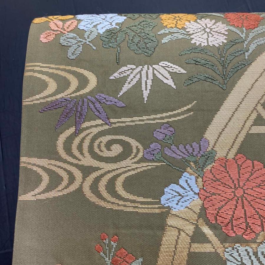 【袋帯】刺繍 抹茶色 六通柄袋帯 色無地 訪問着 付け下げ 中古 礼装 正絹 仕立て上がり リサイクル 434cm 2846 刺繍 抹茶色 六通柄袋帯 色無地 訪問着 付け下げ 中古 礼装 正絹