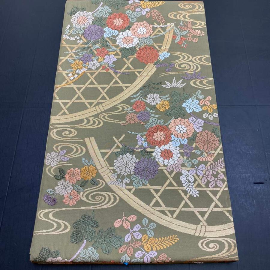 【袋帯】刺繍 抹茶色 六通柄袋帯 色無地 訪問着 付け下げ 中古 礼装 正絹 仕立て上がり リサイクル 434cm 2846 刺繍 抹茶色 六通柄袋帯 色無地 訪問着 付け下げ 中古 礼装 正絹