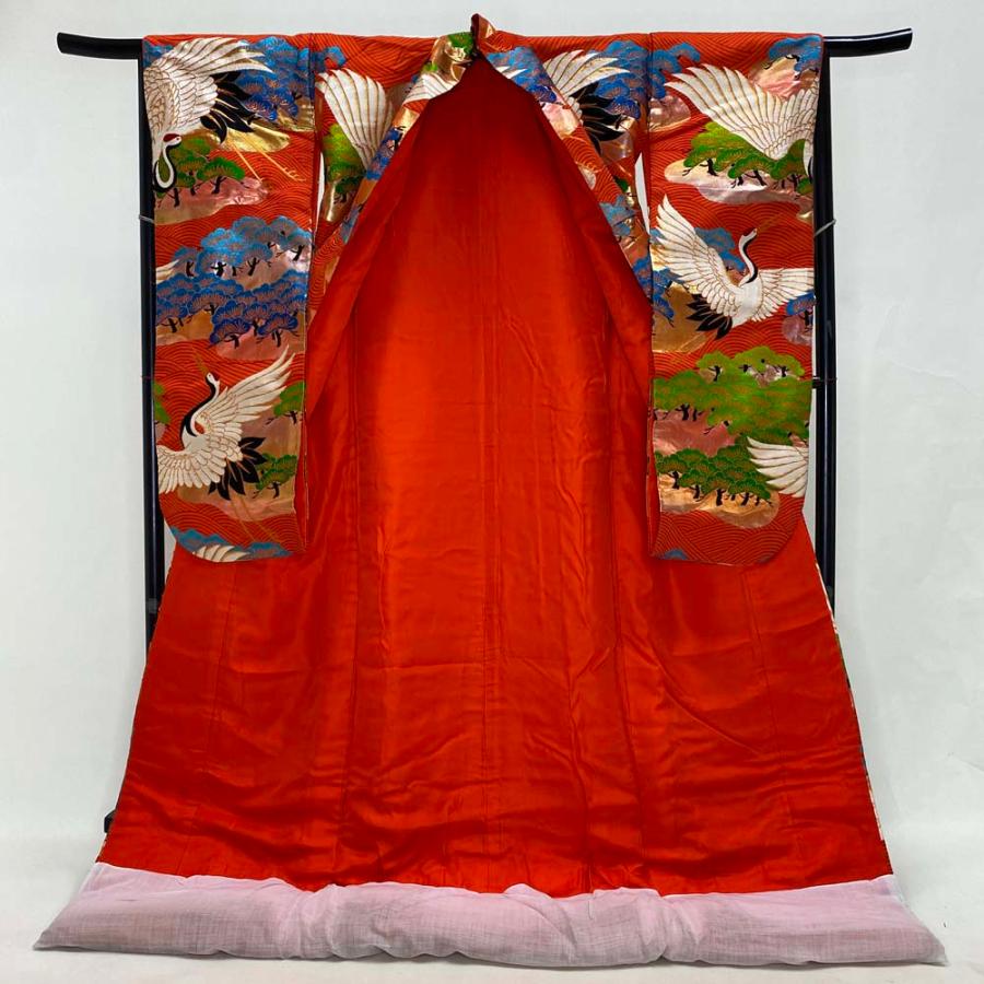 色打掛 正絹 鶴 刺繍 金 打掛 Mサイズ 裄65 花嫁衣裳 婚礼 リサイクル