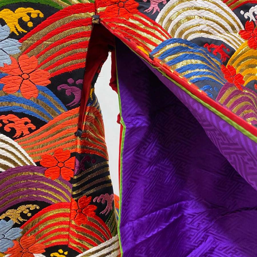 色打掛 正絹 鶴 刺繍 黒  打掛 Mサイズ 裄65.5 花嫁衣裳 婚礼 リサイクル 中古 ブライダル ウエディング 着物 4033 色打掛 正絹 鶴 刺繍 黒 打掛 Mサイズ 裄65.5 花嫁衣裳 婚礼