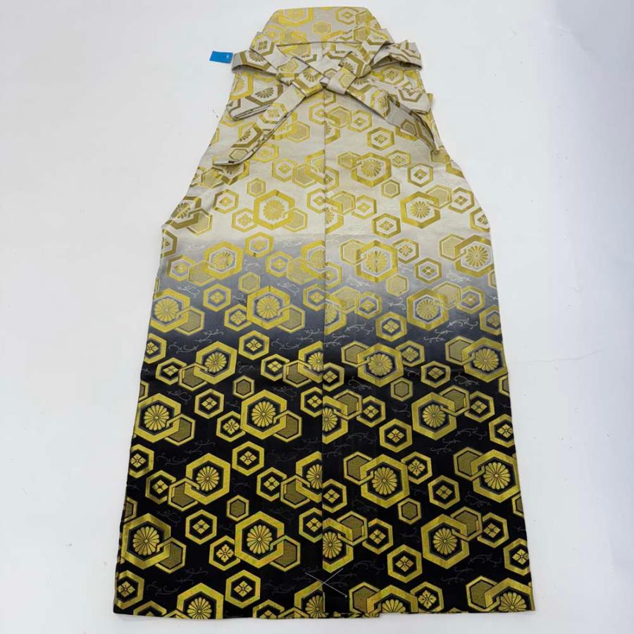 袴 行灯袴 男袴 紐下丈92cm 男性用袴 2Lサイズ 成人式袴 金 黒 中古 4632 袴 行灯袴 男袴 紐下丈92cm 男性用袴 2Lサイズ 成人式袴 金 黒 中古