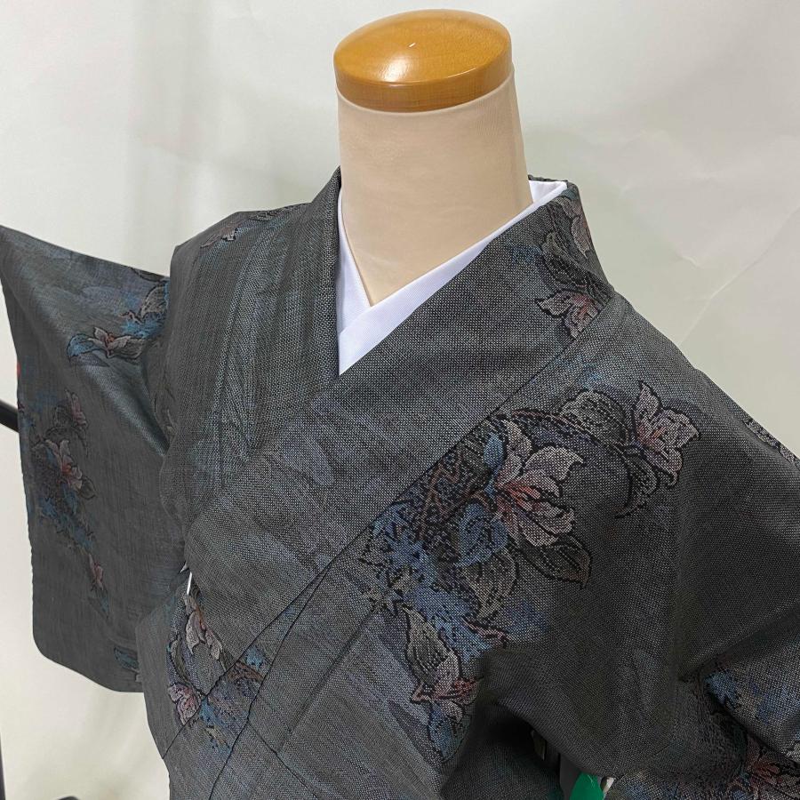 大島紬 紬 十字絣 9マルキ カジュアル柄 花柄 黒 グレー お洒落 大島紬 紬 十字絣 9マルキ カジュアル柄 花柄 黒 グレー お洒落