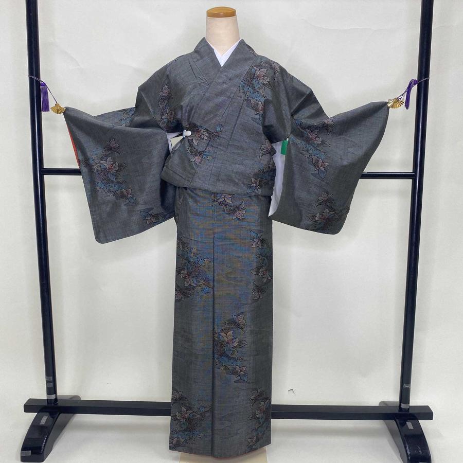 大島紬 紬 十字絣 9マルキ カジュアル柄 花柄 黒 グレー お洒落 大島紬 紬 十字絣 9マルキ カジュアル柄 花柄 黒 グレー お洒落