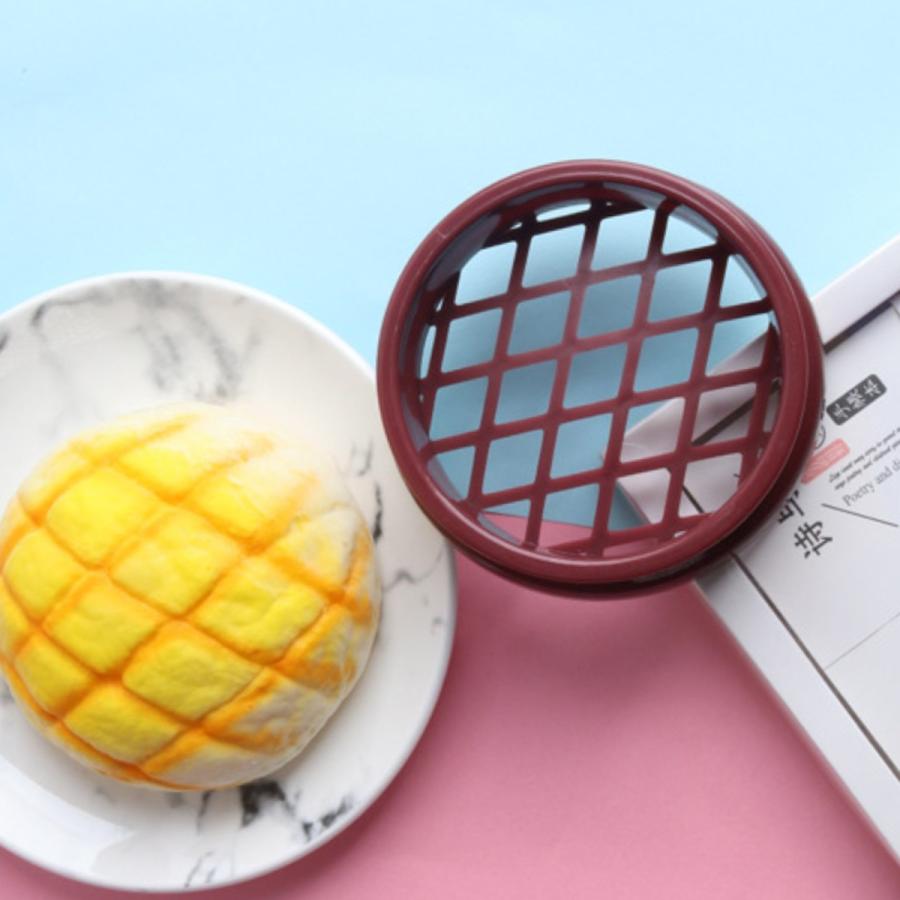 価格 交渉 送料無料 Syoutou プラスチック メロンパン型 Sn4181 焼き目 網目型 食パン型 抜き型 パイナップル クッキー型 手作り 製パン道具 製パン型 Discoversvg Com