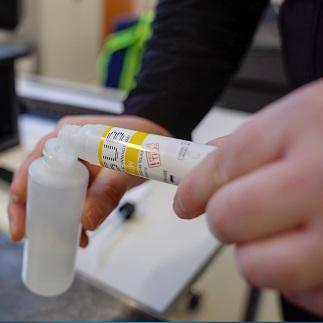 AESUB（エイサブ）イエロー200ml　リキッドタイプ　3Dスキャナ用反射防止自然昇華着色ツール |  | 02