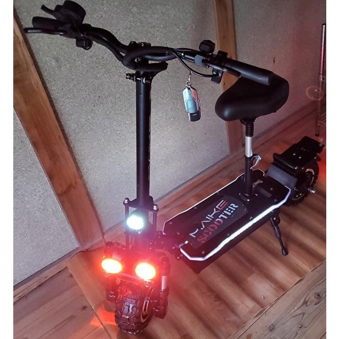 【〜6/6まで出品】 5000W電動スクーター電動キックボード１１インチオフロードタイヤサドル付き折りたたみ速度最大85ｋｍ 【RIZ3782045571】(137160円)