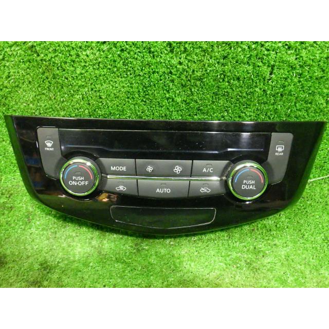 エクストレイル DBA-NT32 エアコンスイッチパネル 20X 4WD 5人 AX6