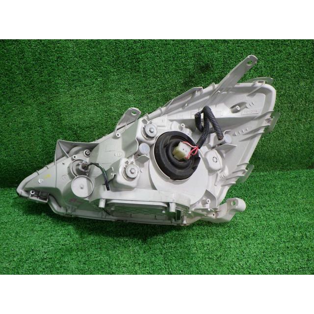 アリオン UA-ZZT240 右ヘッドランプ/ヘッドライト A18 スタンダード