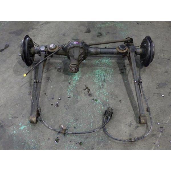 ジムニー GF-JB23W リアアクスルホーシング XC 4WD Z2S 27450-60830  