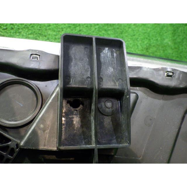 ハリアー DAA-MHU38W 右ヘッドランプ/ヘッドライト HV 4WD 4S6 コイト