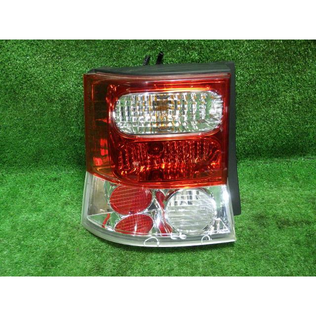 モビリオ DBA-GB2 左テールランプ/テールライト A 4WD NH624P スタンレー P4502 33551-SCC-901 : ...